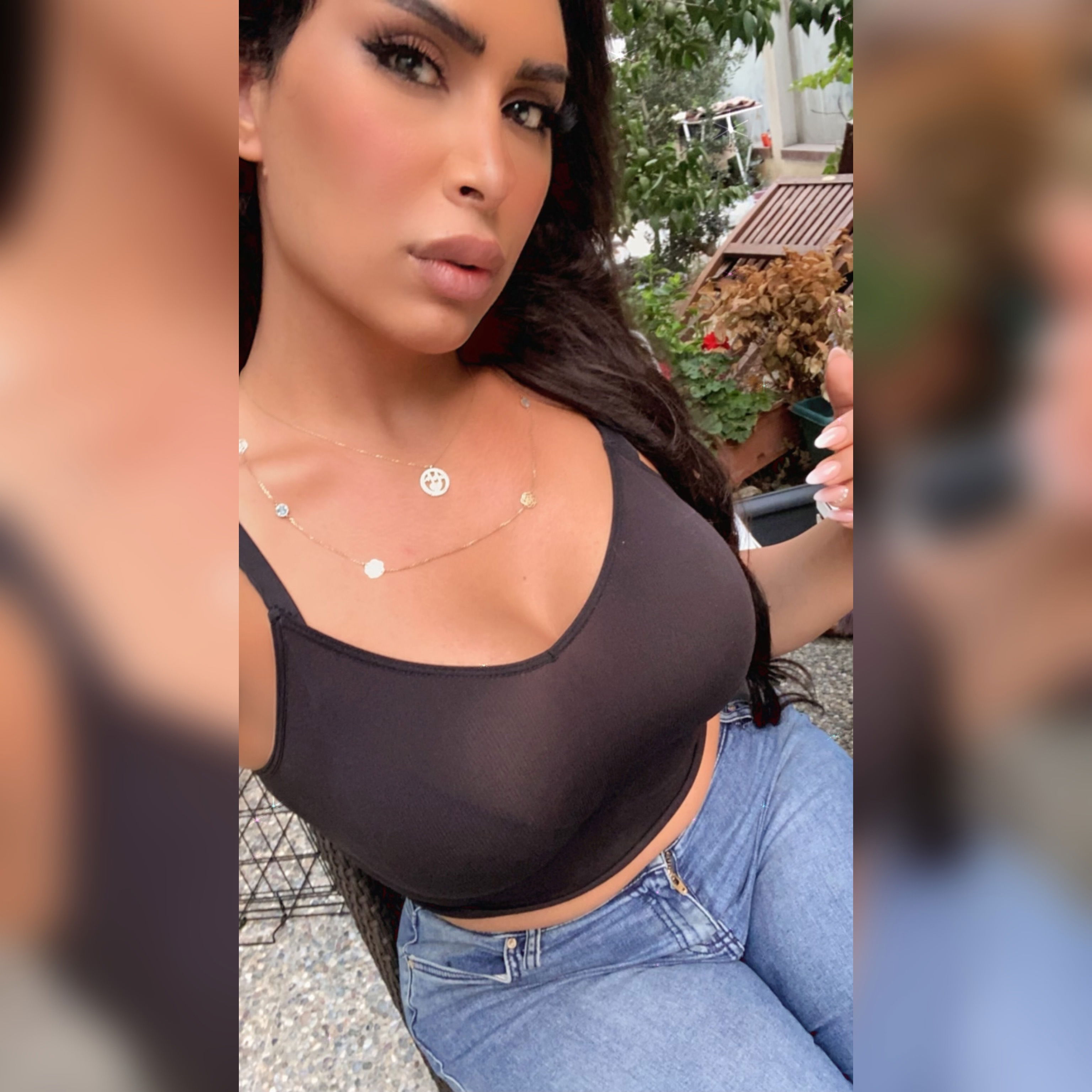 about model image about model image