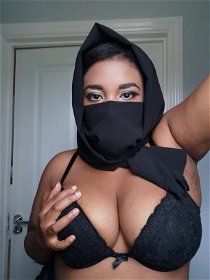 Jasmin Javadi profile avatar