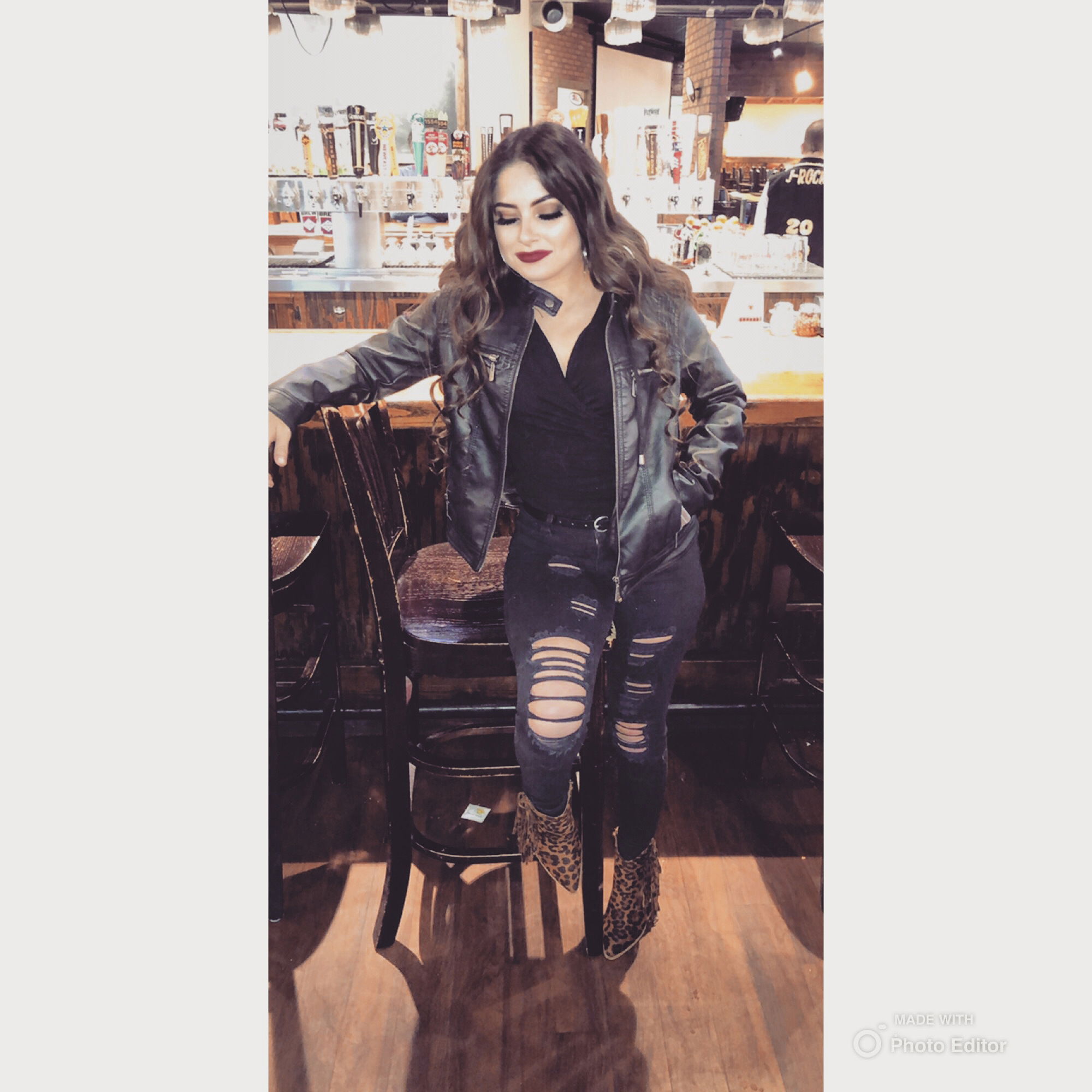Vic🖤 profile avatar Vic🖤 profile avatar