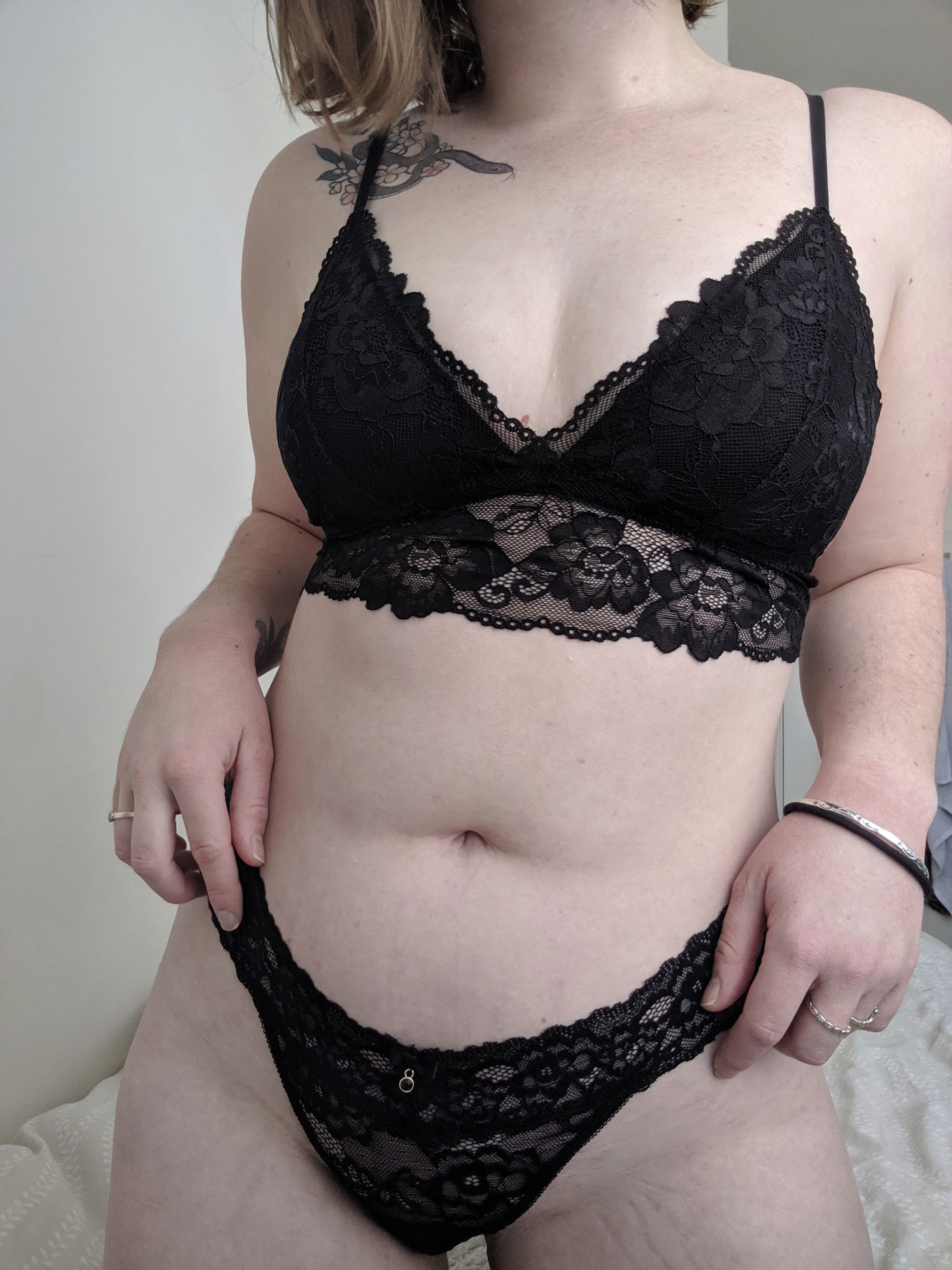 about model image about model image