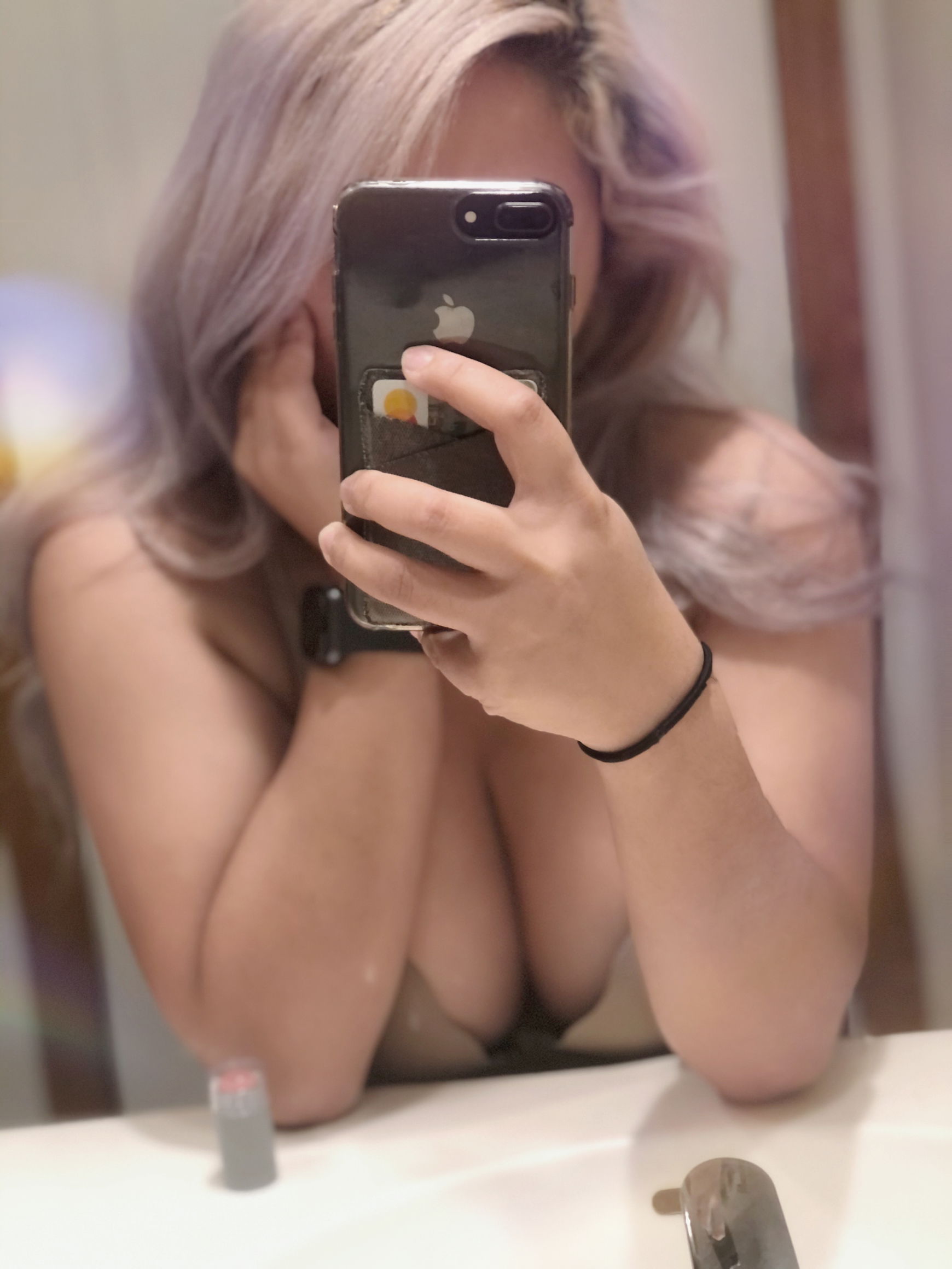 about model image about model image