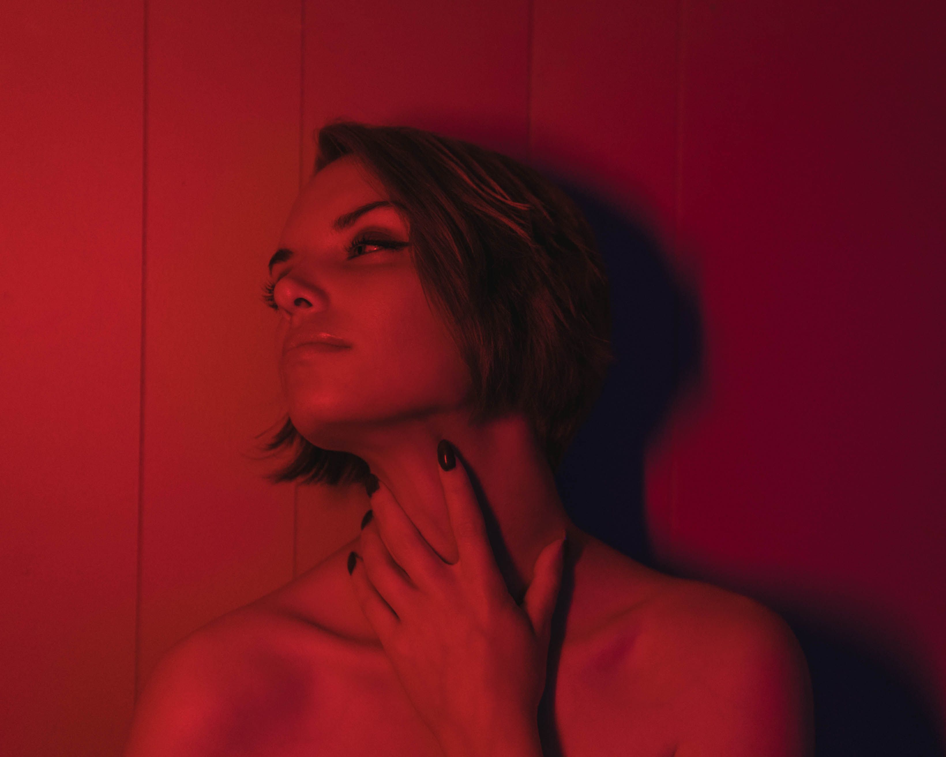 about model image about model image